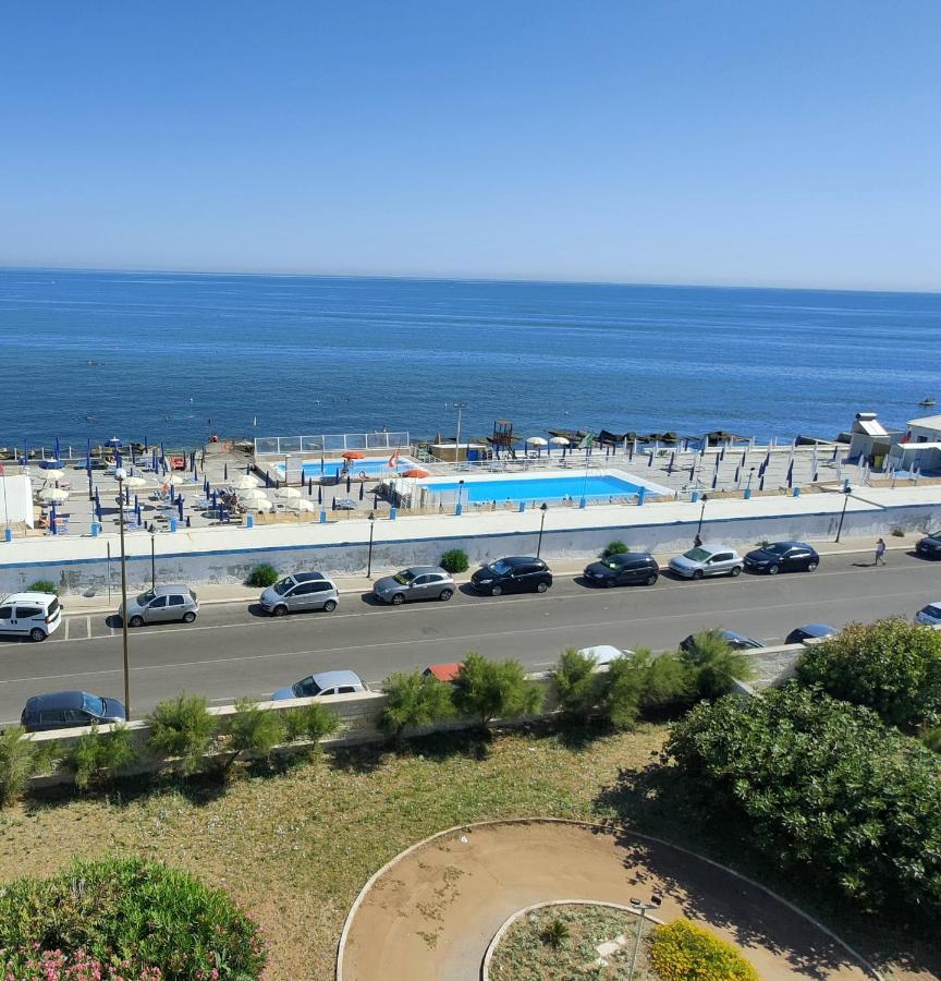 Seafront Suites Bari Exteriér fotografie